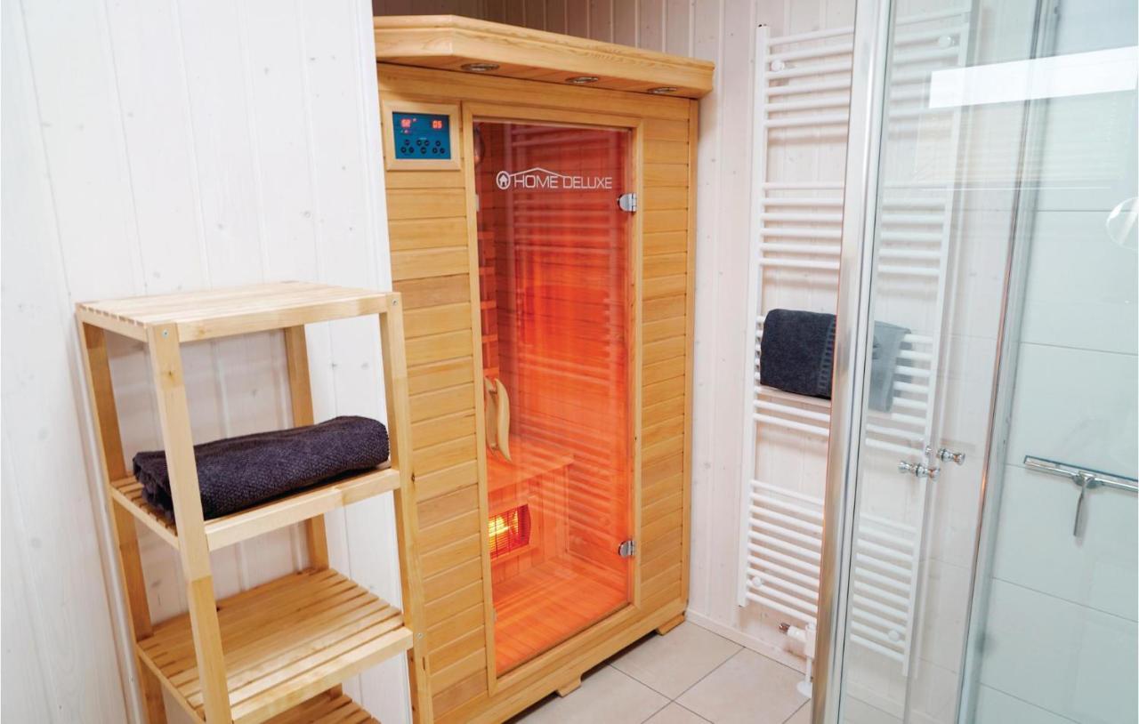 Stunning Home In Ostseeresort Olpenitz With Sauna Bagian luar foto