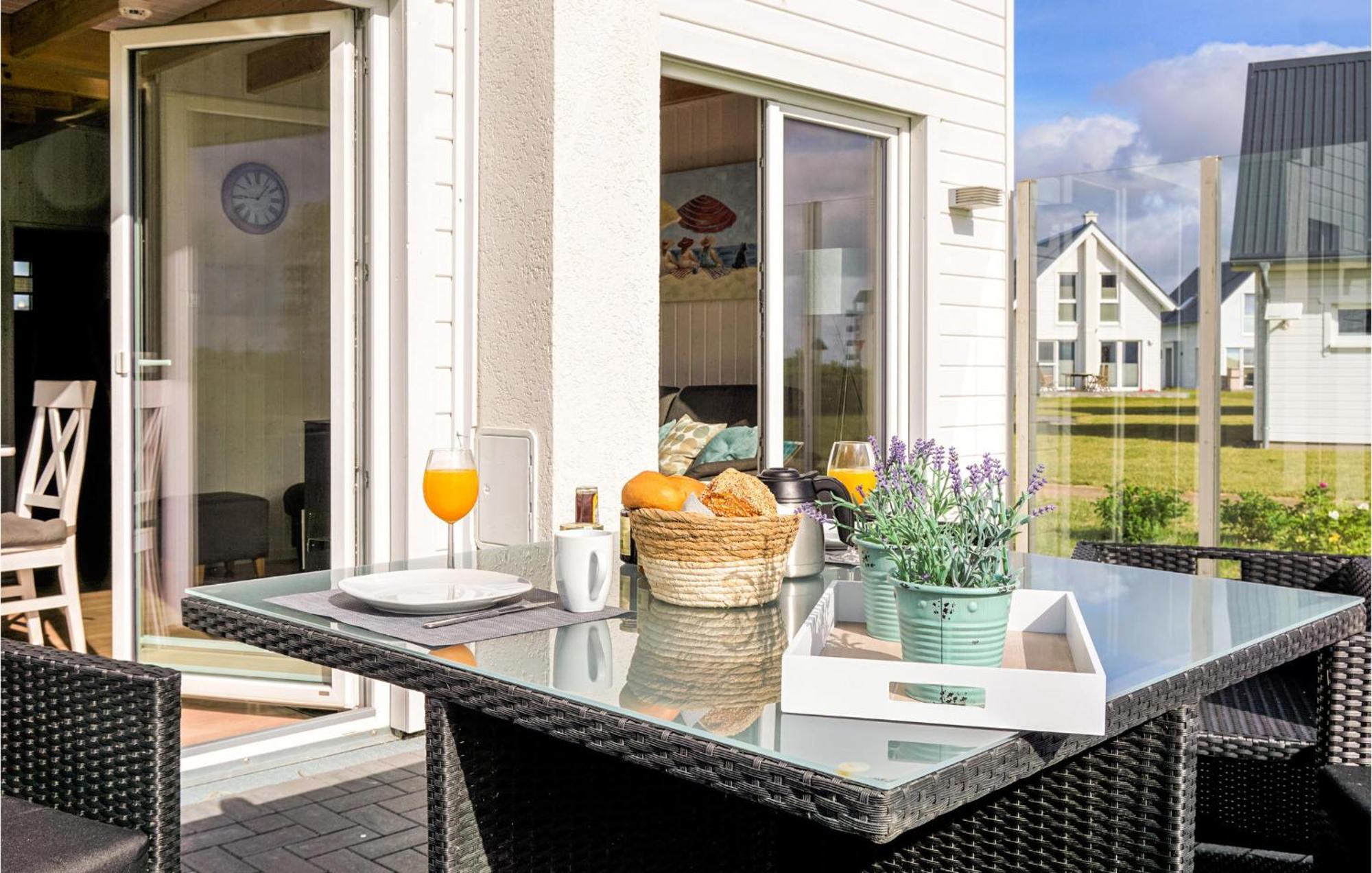Stunning Home In Ostseeresort Olpenitz With Sauna Bagian luar foto