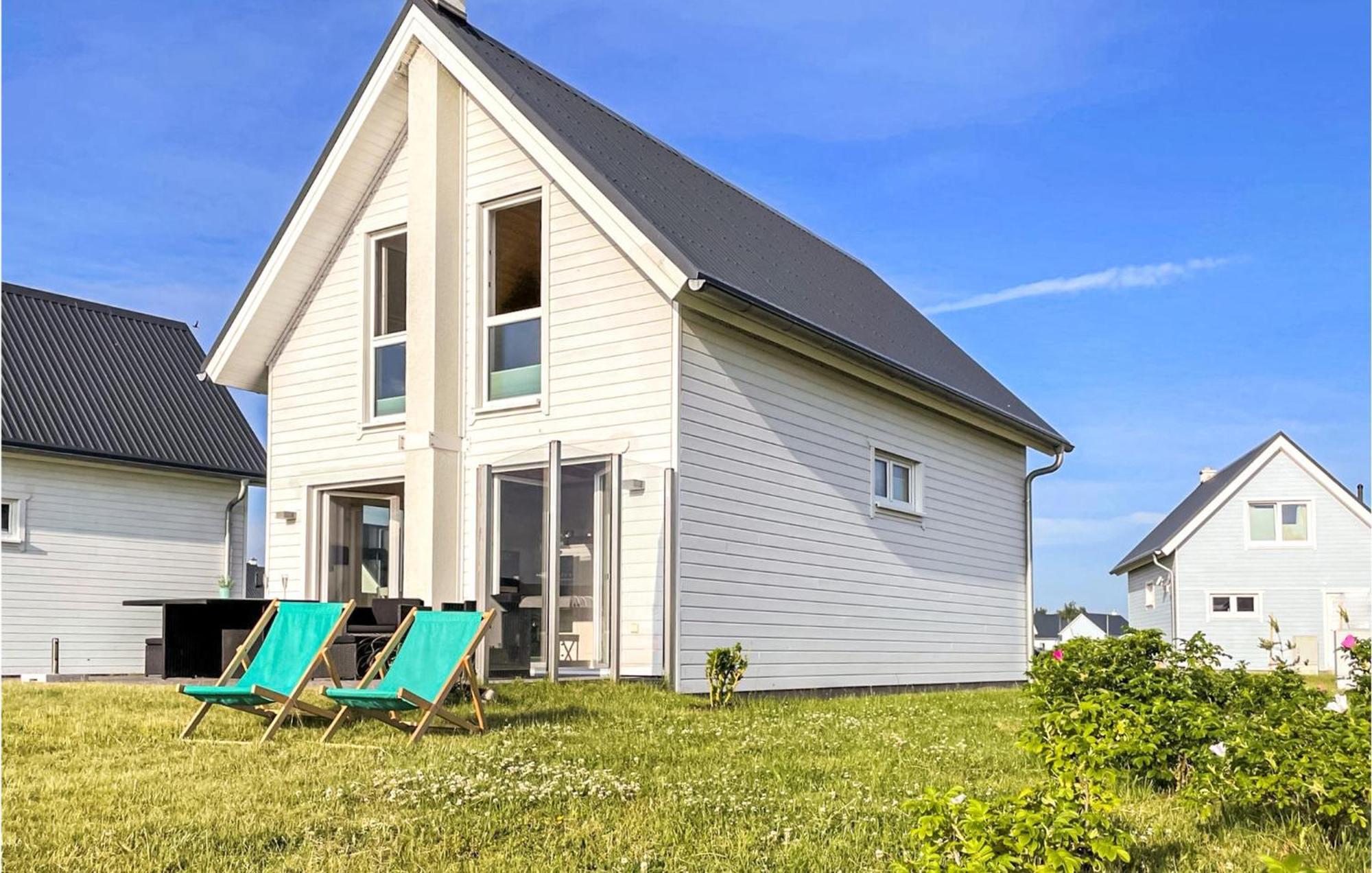 Stunning Home In Ostseeresort Olpenitz With Sauna Bagian luar foto