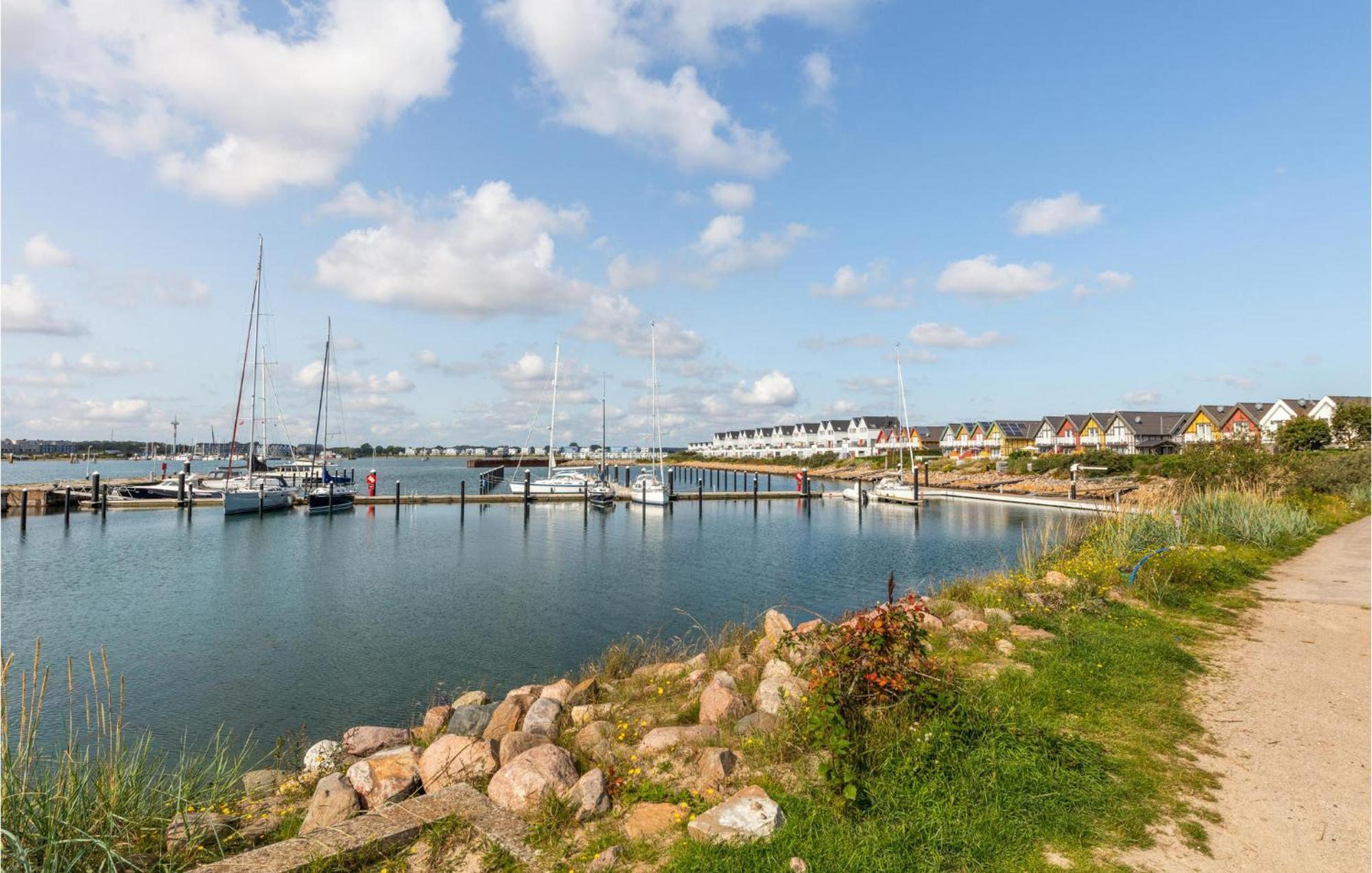 Stunning Home In Ostseeresort Olpenitz With Sauna Bagian luar foto